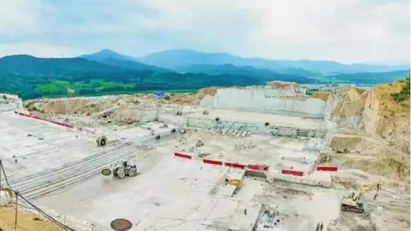 人造石与岩板：洗手台定制之选，如何区分？**