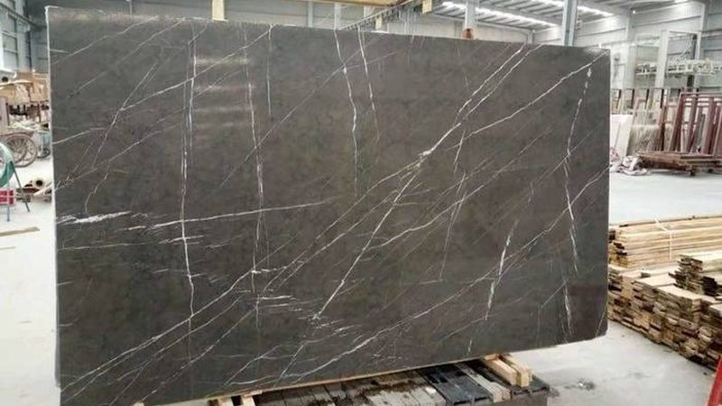 石材幕墙作为一种常见的建筑外装饰材料，其报价通常由以下几部分构成：